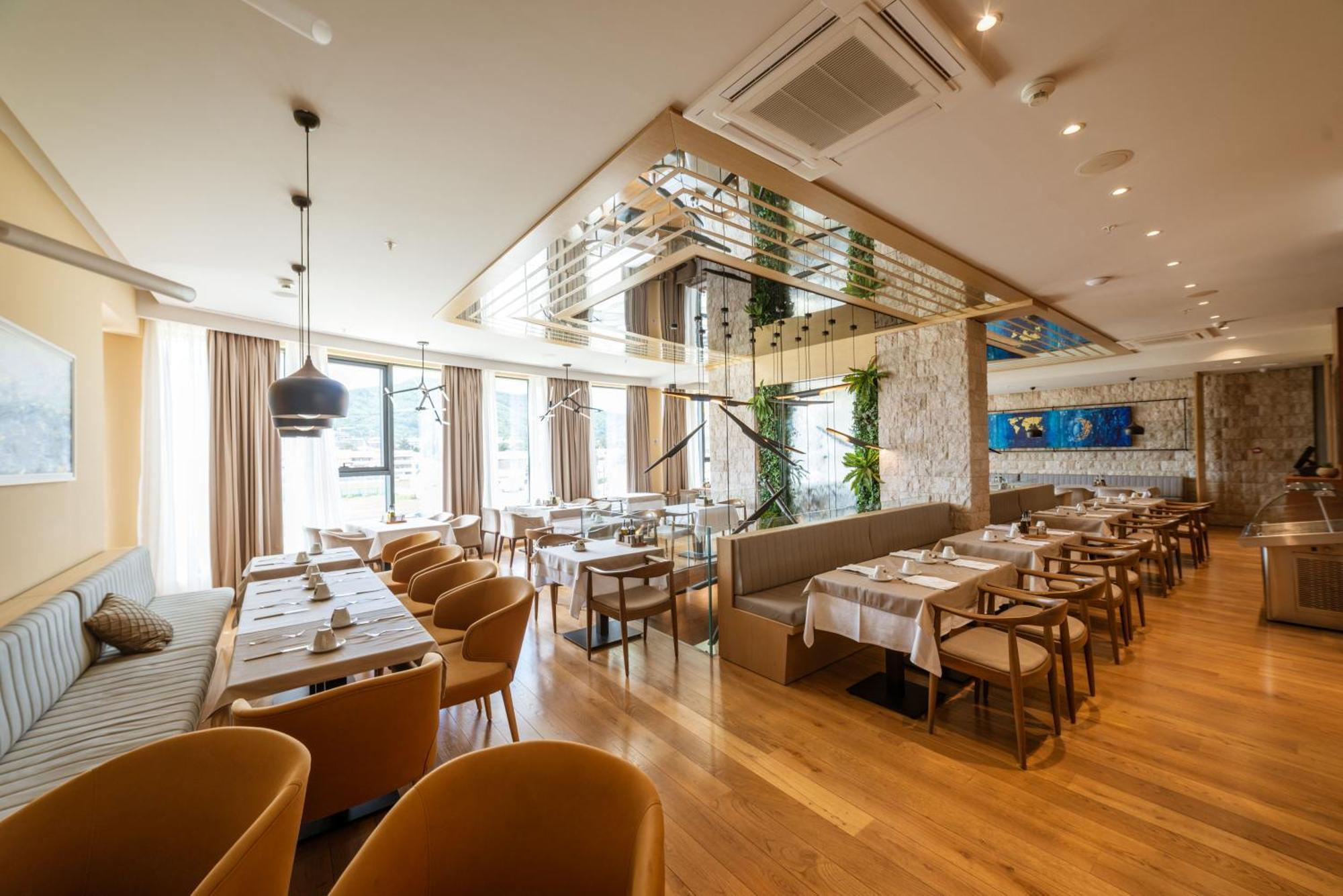 Hotel Imperial Conference & Spa Budva Buitenkant foto